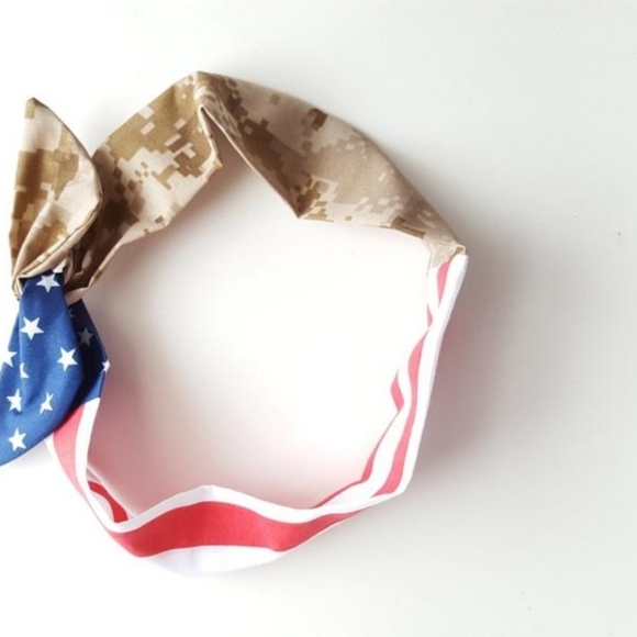 Marine pin-up bow - Picture 3 of 5